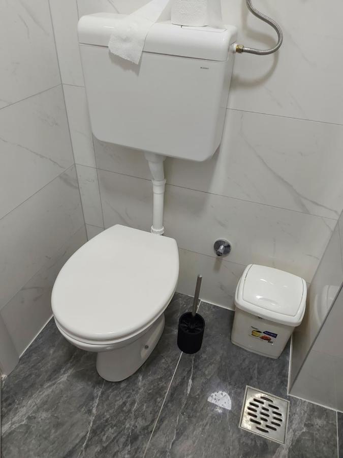 Apartman Mikikiki Белград Екстериор снимка