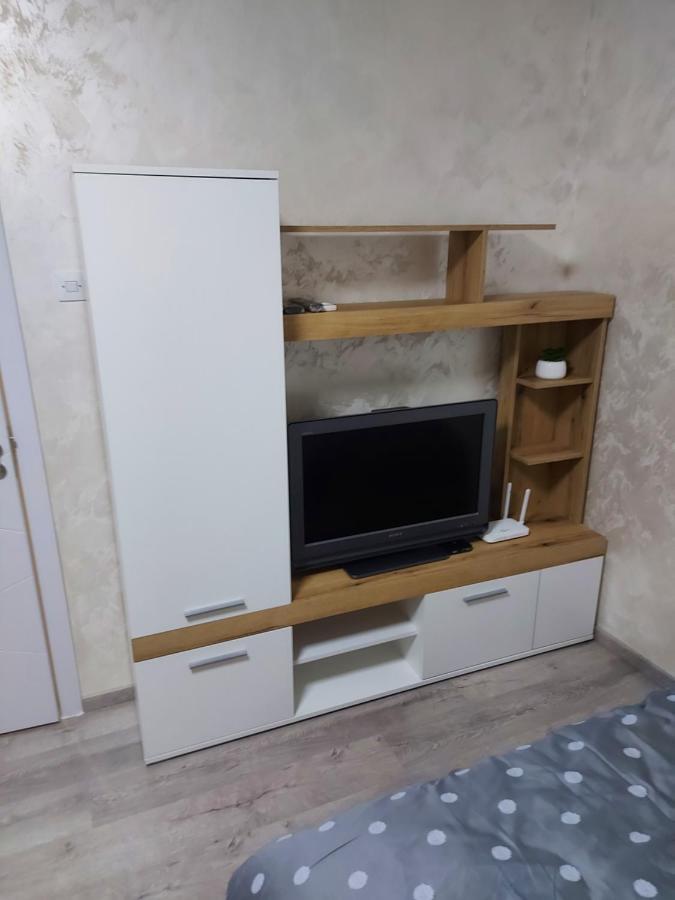 Apartman Mikikiki Белград Екстериор снимка