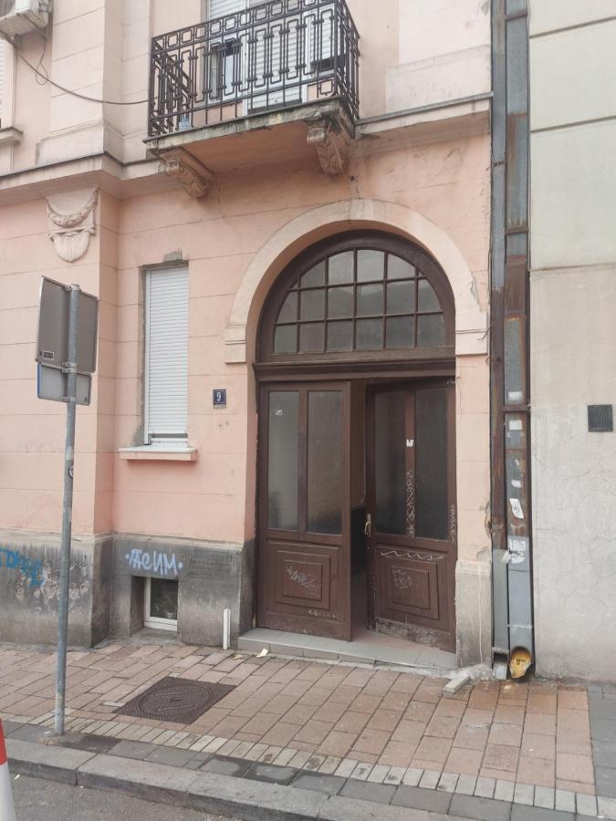 Apartman Mikikiki Белград Екстериор снимка